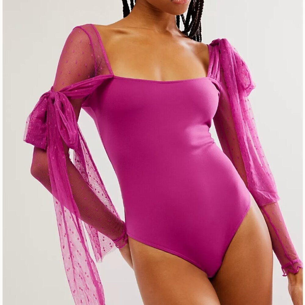 NWT Intimately Free People Tongue Tied Bodysuit Fuchsia Festival Lace Sz M
